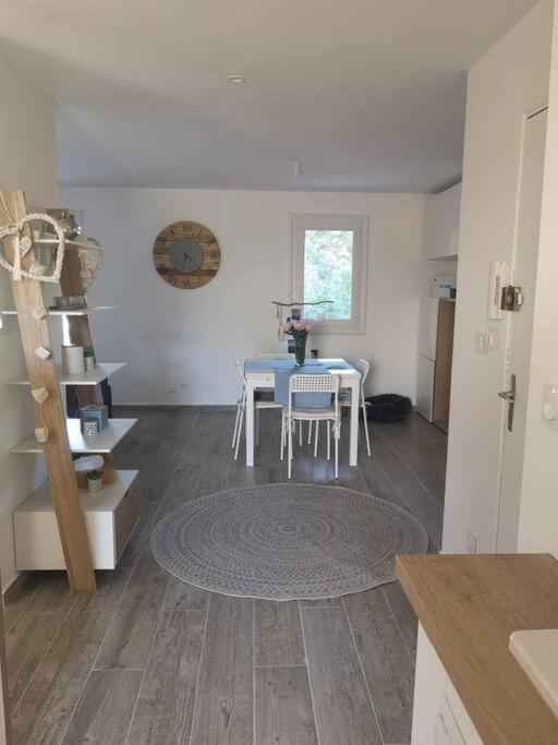 Hyères Appartement Proche Mer Avec Terrasse Et Jardin Privatif المظهر الخارجي الصورة